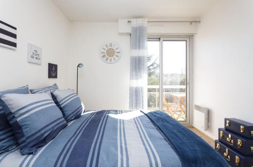 Appartement Cozy: 10/15 Min Des Champs Elysee Sartrouville Exterior photo