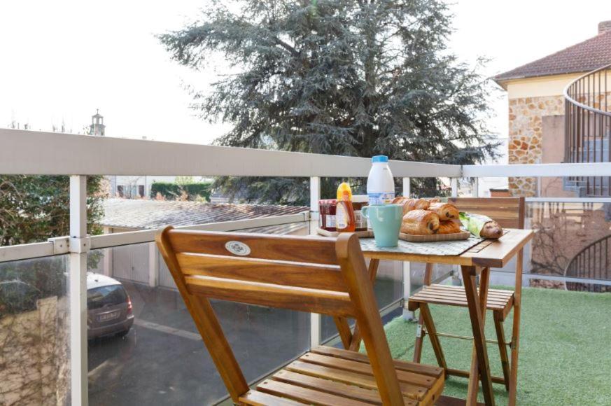 Appartement Cozy: 10/15 Min Des Champs Elysee Sartrouville Exterior photo